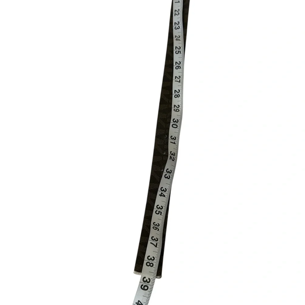MICHAEL KORS Twist Reversible Belt White Monogram/Brown Monogram 38” M/L, Unisex